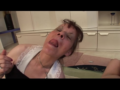 ❤️ De grann ak yon granpapa gen yon triyo Pornografi difisil nan ht.xxxsexjav.ru ❌️